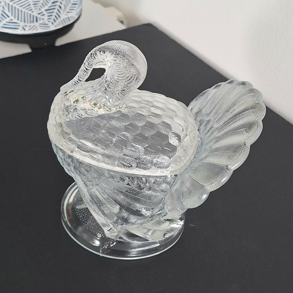 Antique L.E. Smith pressed glass turkey